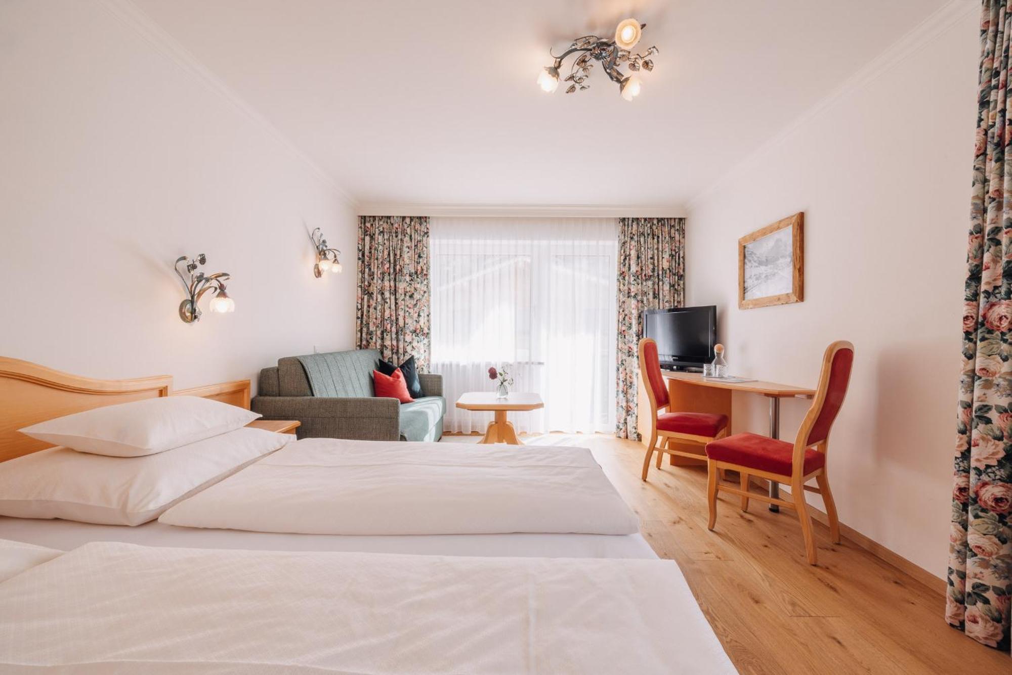 Hotel Garni Lavendel Lech Extérieur photo